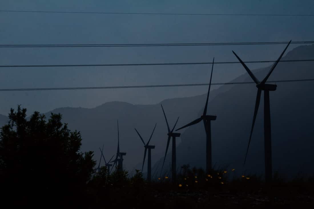 How to Prepare for a Power Outage and Tips To Stay Warm